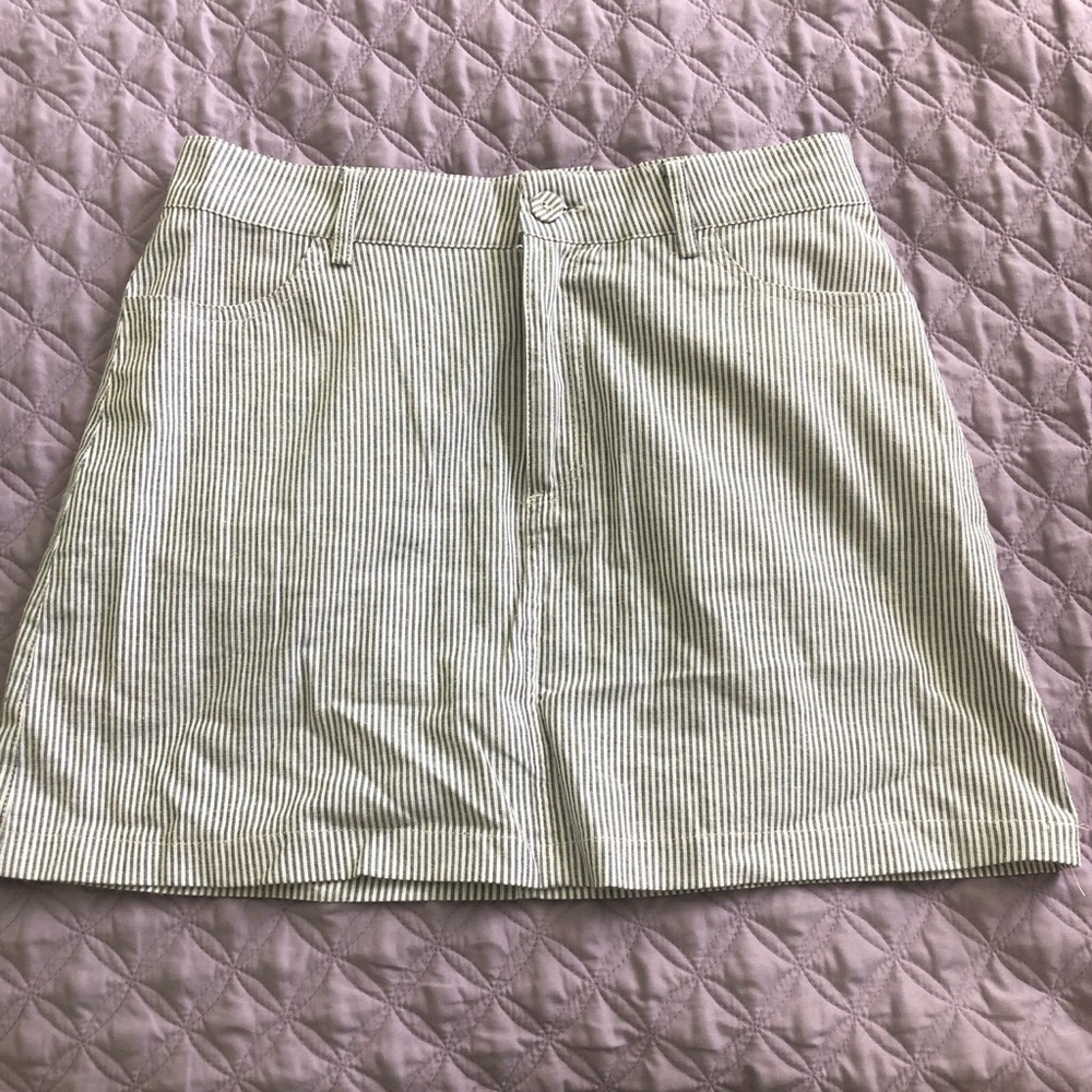 Forever 21 skirt